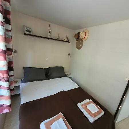 Mobil-home Dans Aquatique *