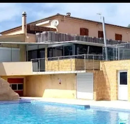 Mobile-home Climatise Dans Avec Piscine Jusqu'a 6 Personnes * Hyères
