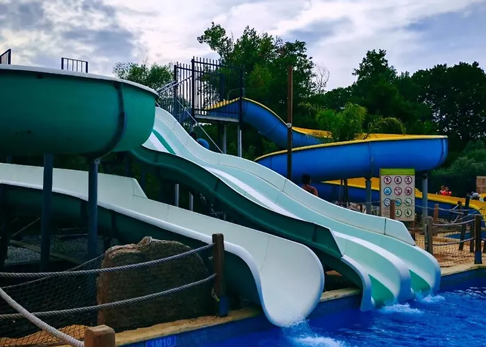 Mobile-home Climatisé Dans Avec Piscine Jusqu'à 6 Personnes *